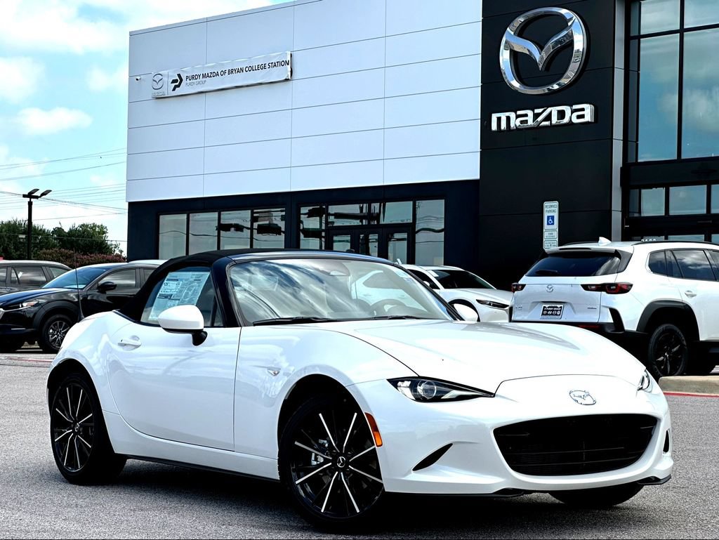 New 2026 MAZDA MX-5 Miata Grand Touring RWD image 1