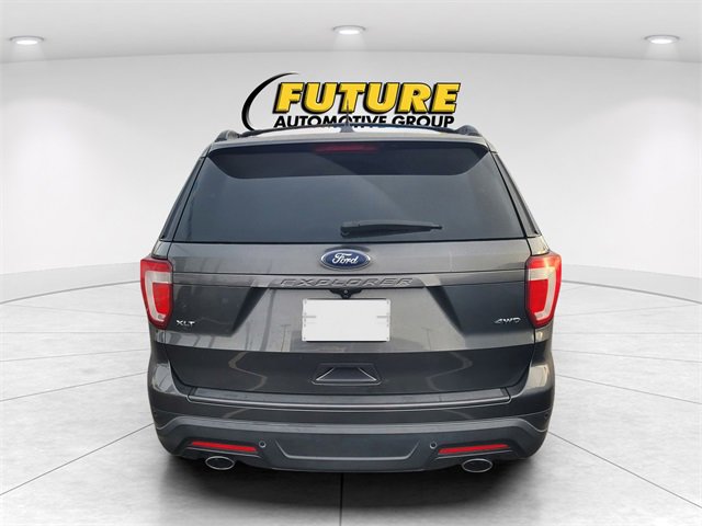 Used 2018 Ford Explorer XLT w/ Equipment Group 202A image 4