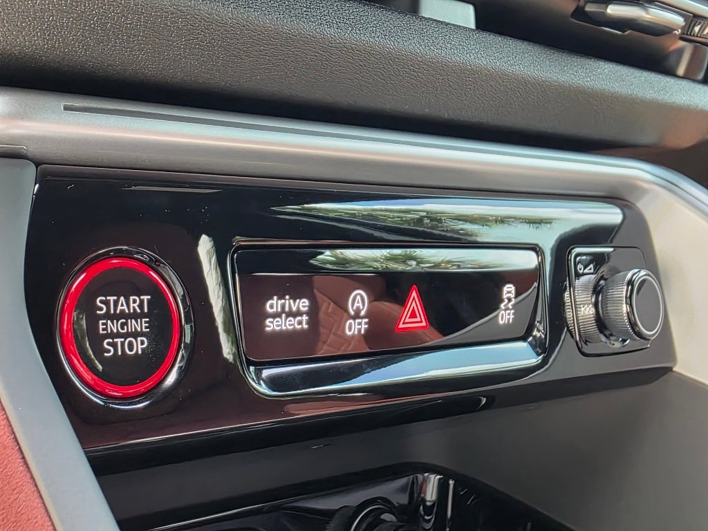 New 2026 Audi SQ5 Premium Plus AWD/4WD image 30