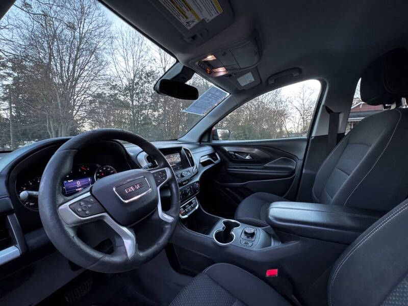 Used 2022 GMC Terrain SLE w/ Driver Convenience Package AWD/4WD image 13