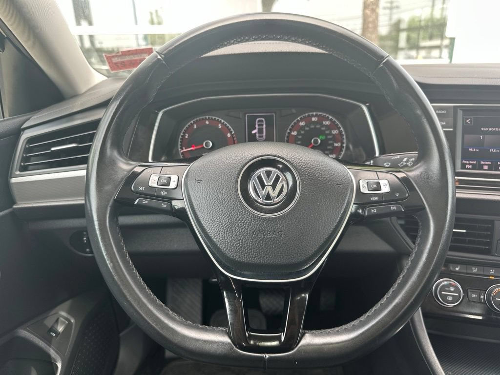 Used 2019 Volkswagen Jetta SE FWD image 18