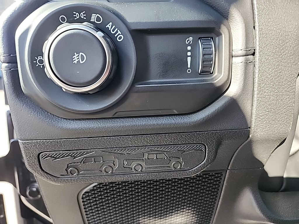 New 2026 Jeep Wrangler Unlimited Rubicon AWD/4WD image 22