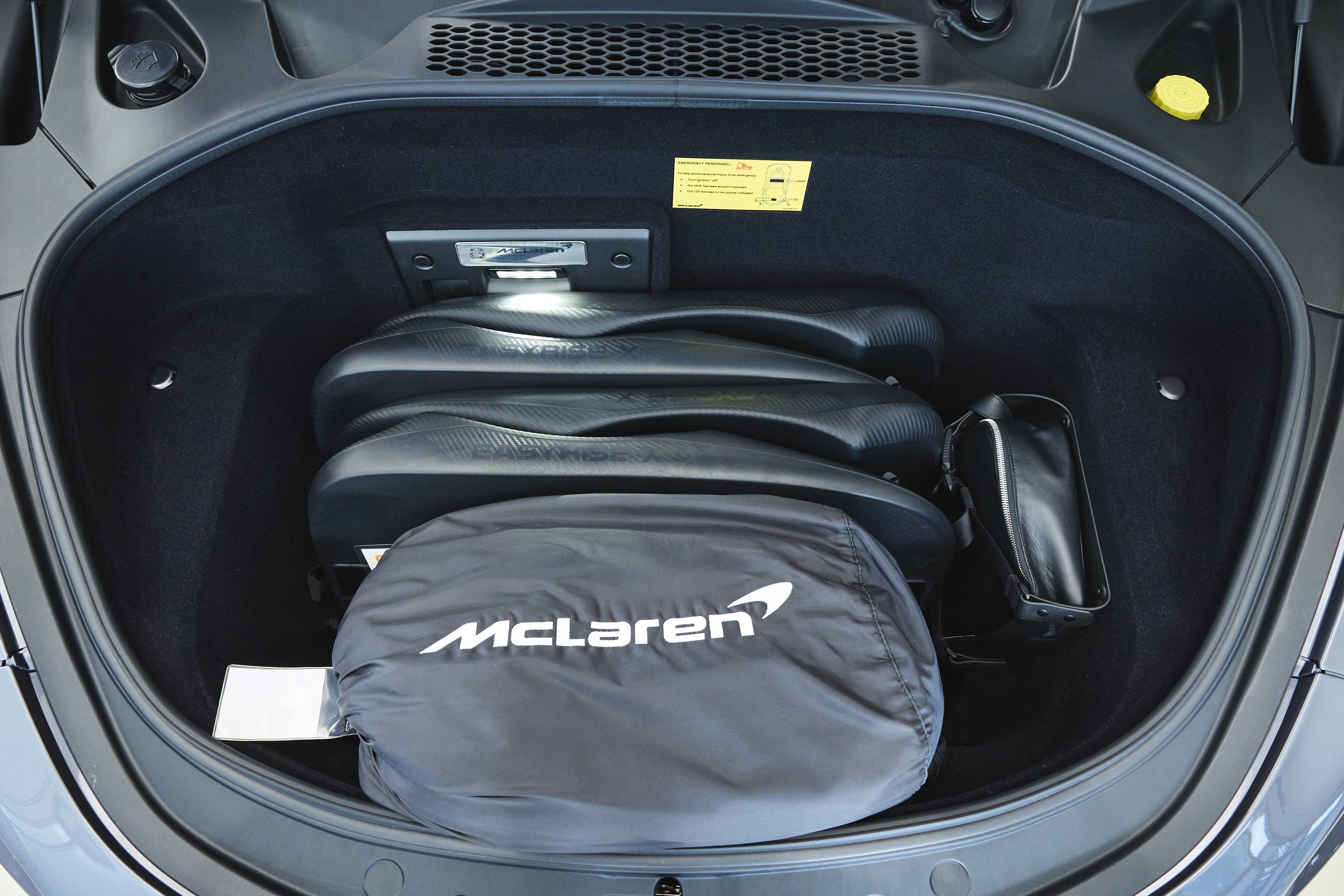Used 2025 McLaren Artura Spider RWD image 11
