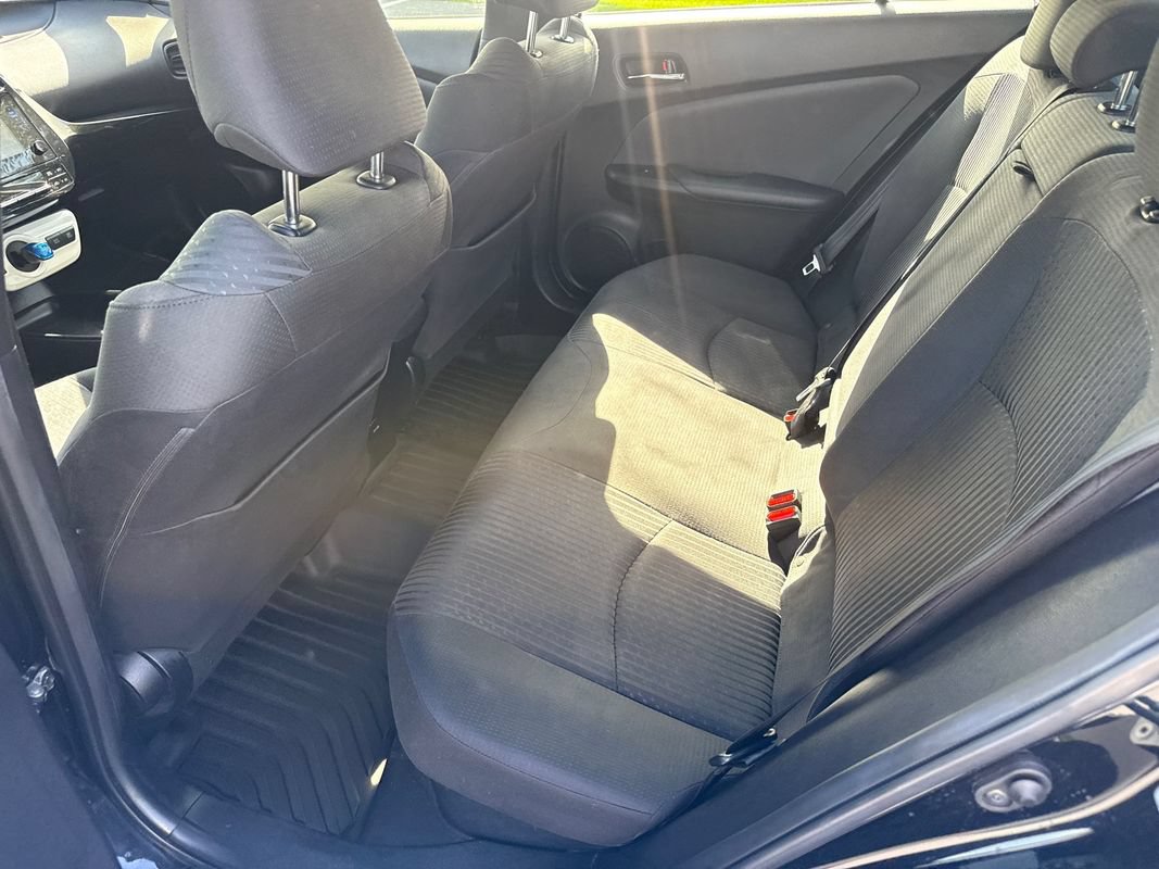 Used 2017 Toyota Prius Two w/ Carpet Mat Package FWD image 10