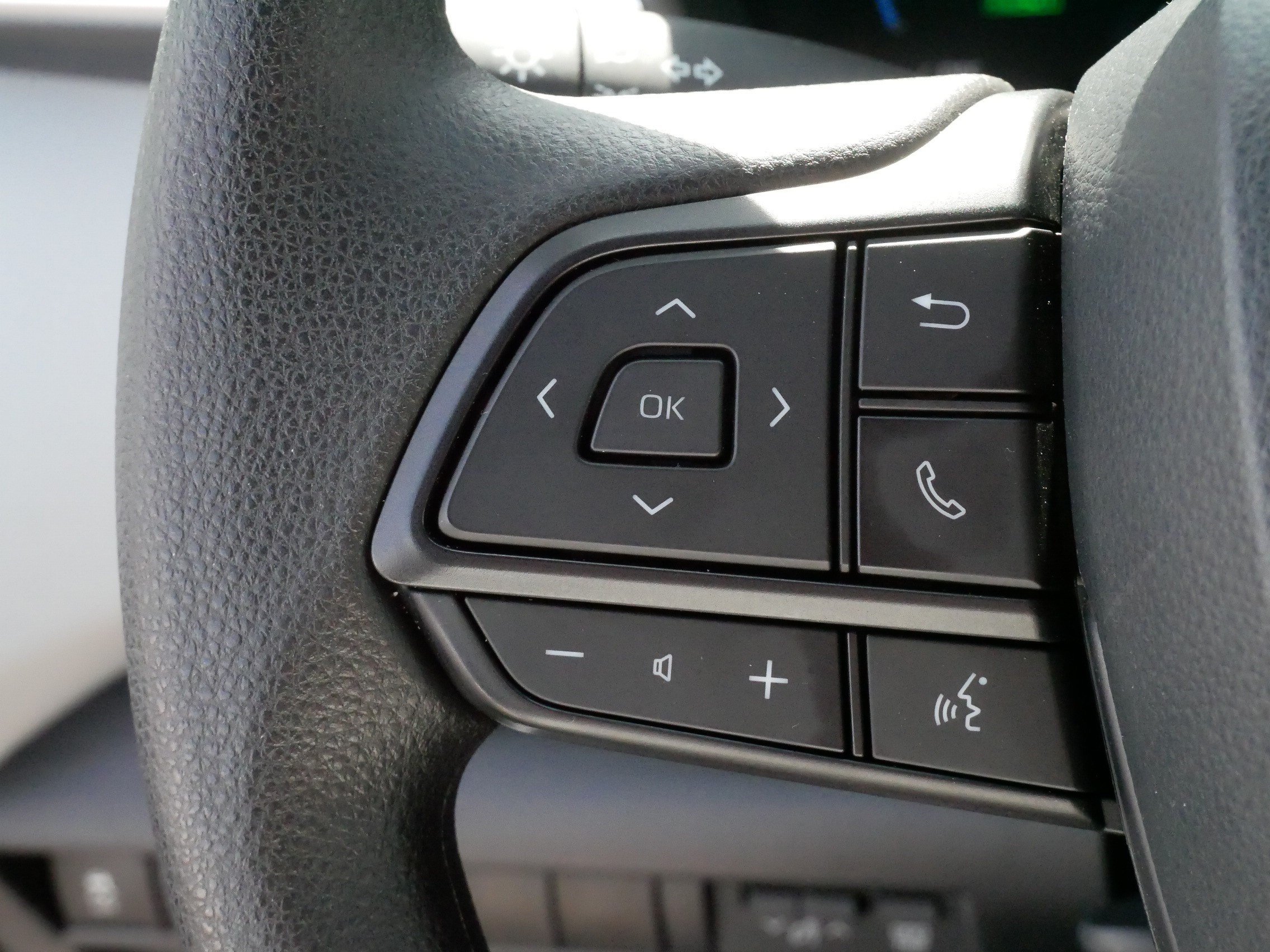 Certified 2026 Toyota Sienna LE FWD image 26