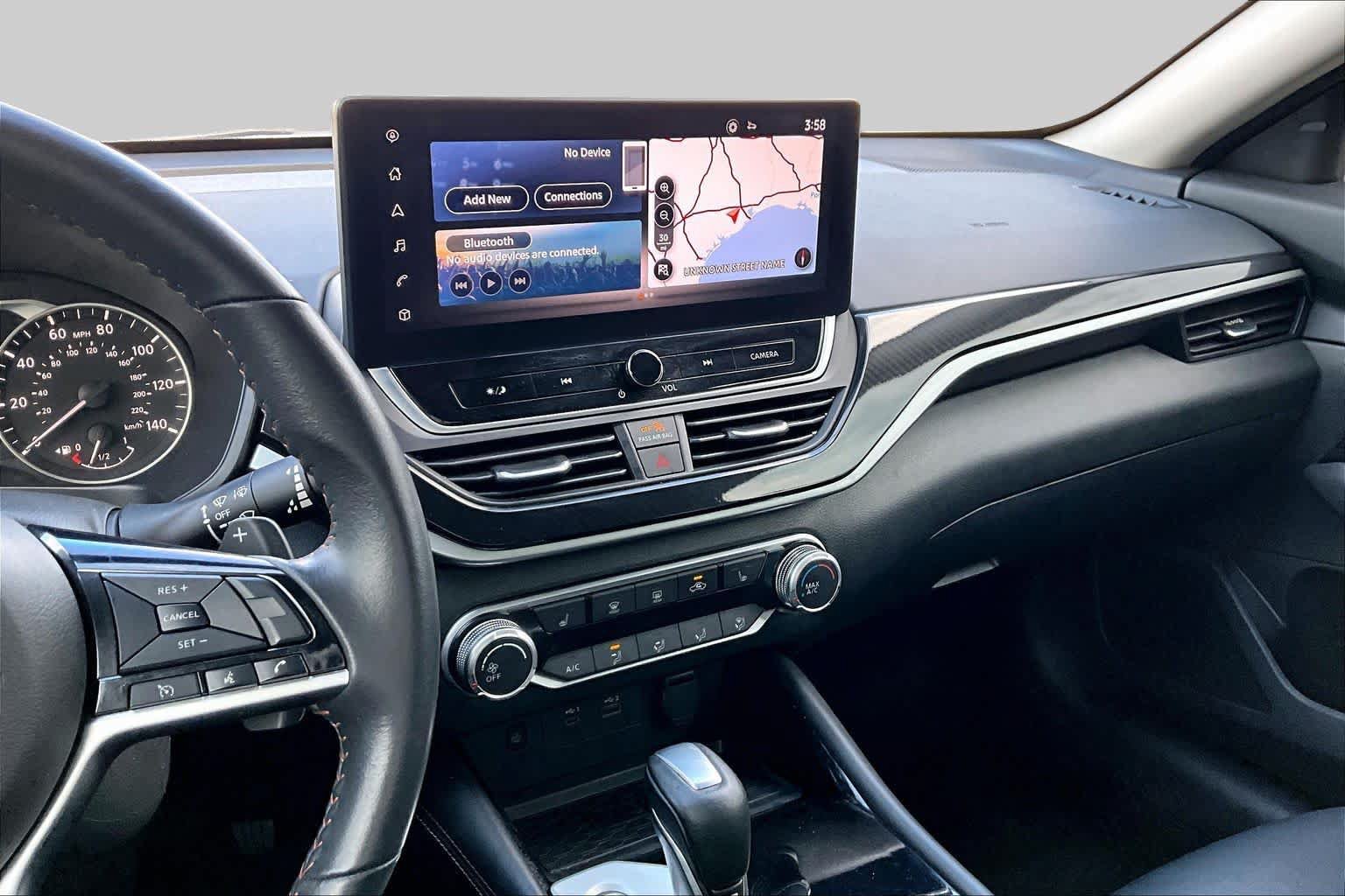 Certified 2024 Nissan Altima 2.5 SR w/ SR Premium Package FWD image 7
