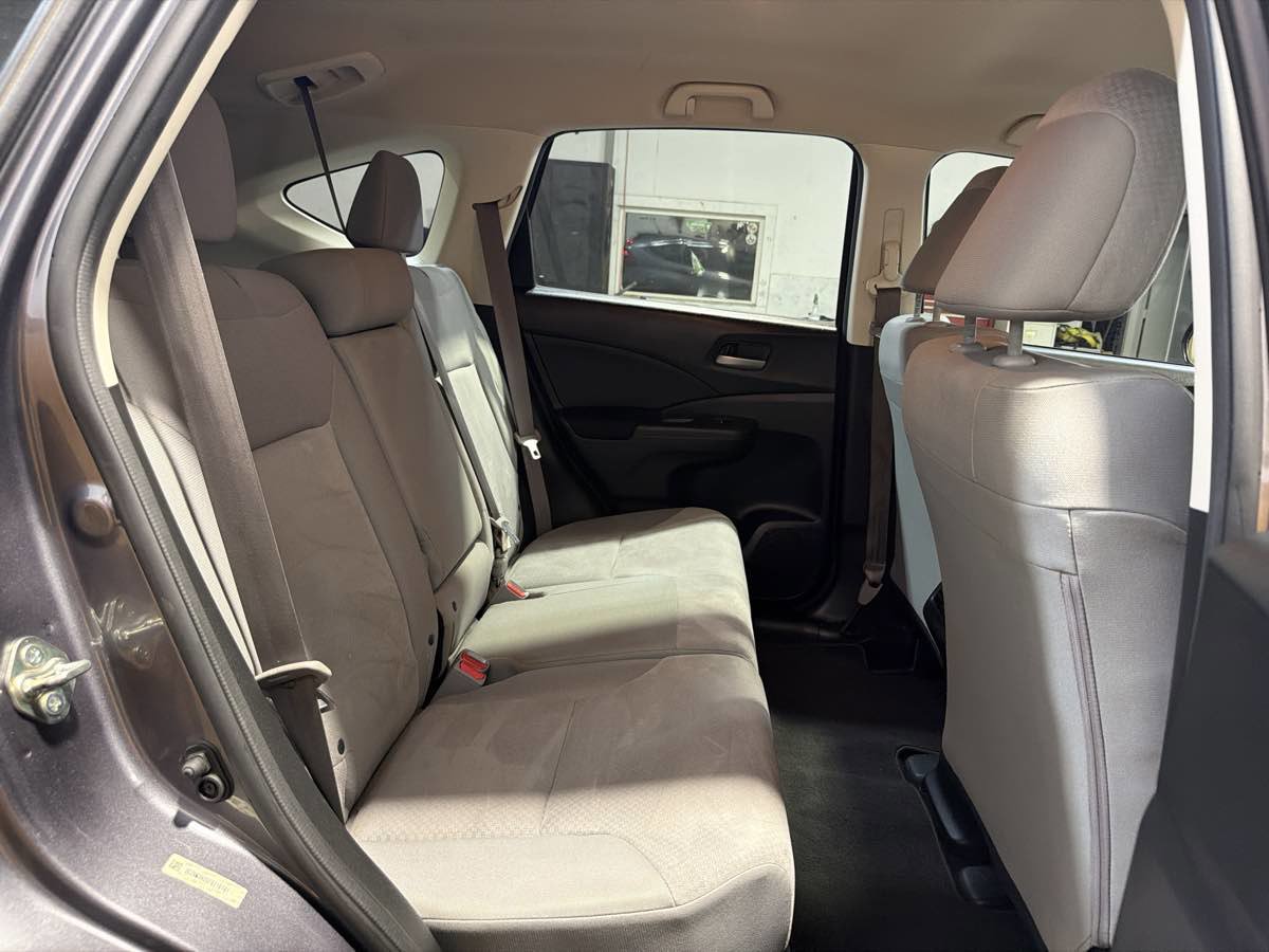 Used 2015 Honda CR-V LX image 19