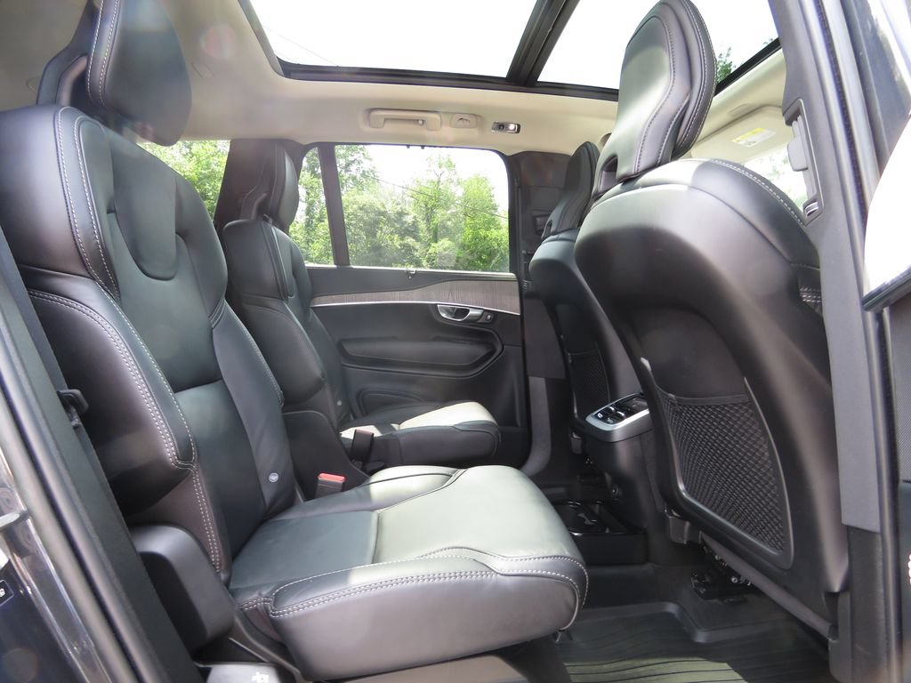 Used 2022 Volvo XC90 T6 Inscription w/ Advanced Package AWD/4WD image 16