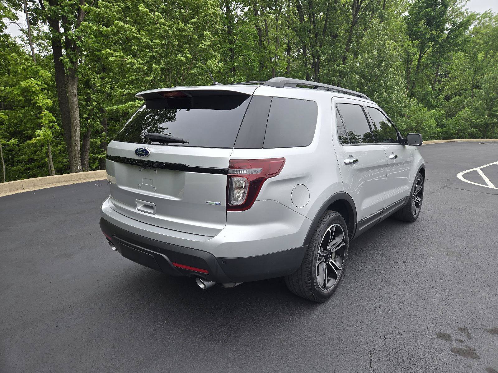 Used 2014 Ford Explorer Sport w/ Equipment Group 401A AWD/4WD image 3