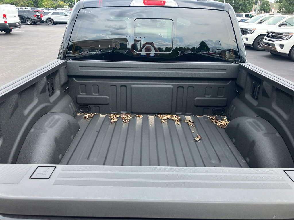 Used 2025 Ford F150 Lariat w/ Equipment Group 502A High AWD/4WD image 6