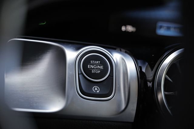 Used 2023 Mercedes-Benz GLB 250 4MATIC image 35