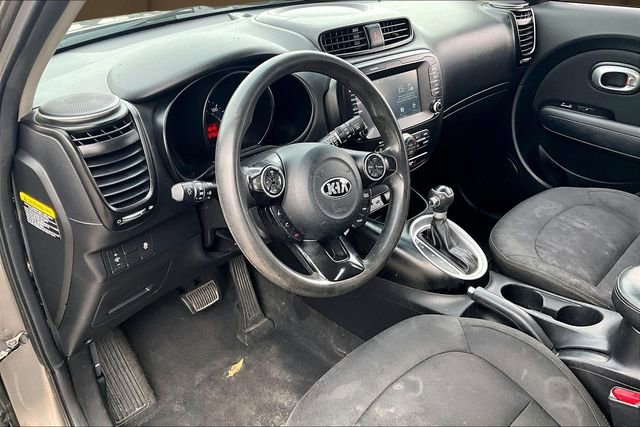 Used 2019 Kia Soul + image 14