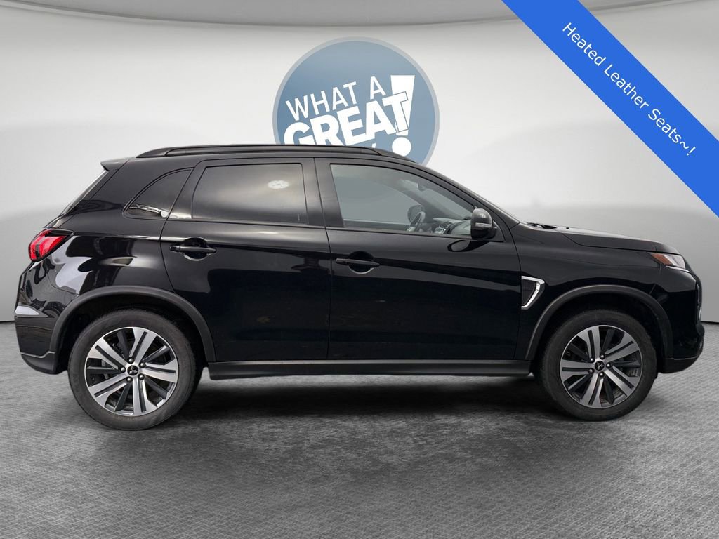 Used 2024 Mitsubishi Outlander Sport SEL image 2