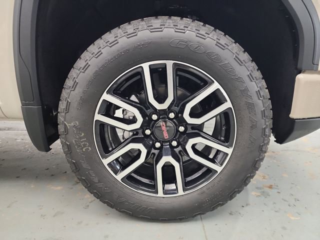 New 2026 GMC Sierra 1500 AT4 w/ Technology Package image 38
