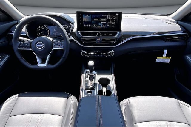 New 2026 Nissan Altima 2.5 SR FWD image 5