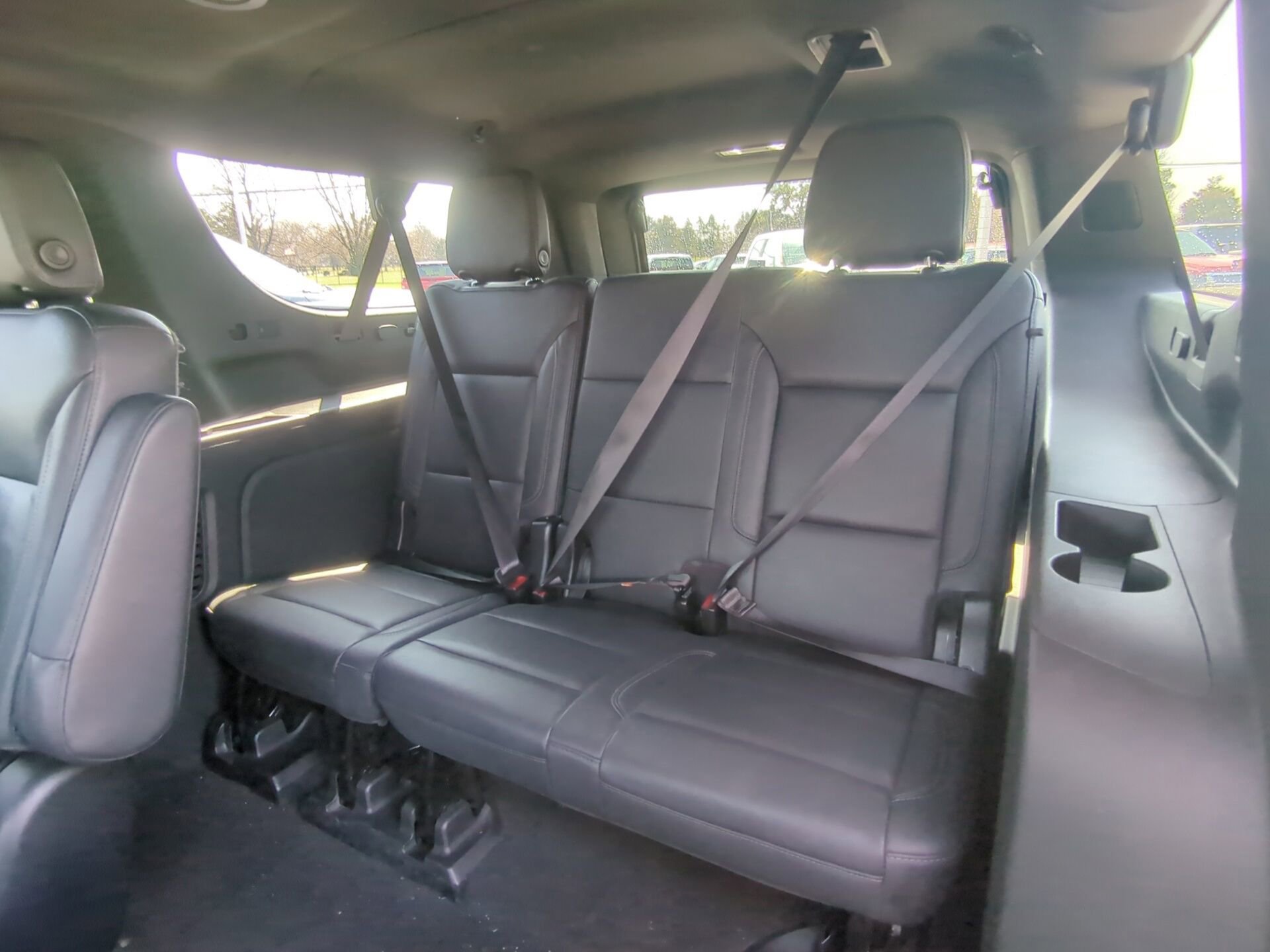 Used 2022 Chevrolet Suburban LT image 10