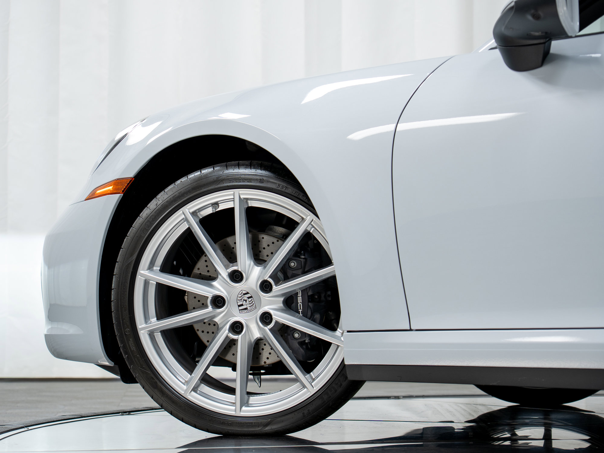 Certified 2024 Porsche 911 Carrera RWD image 37