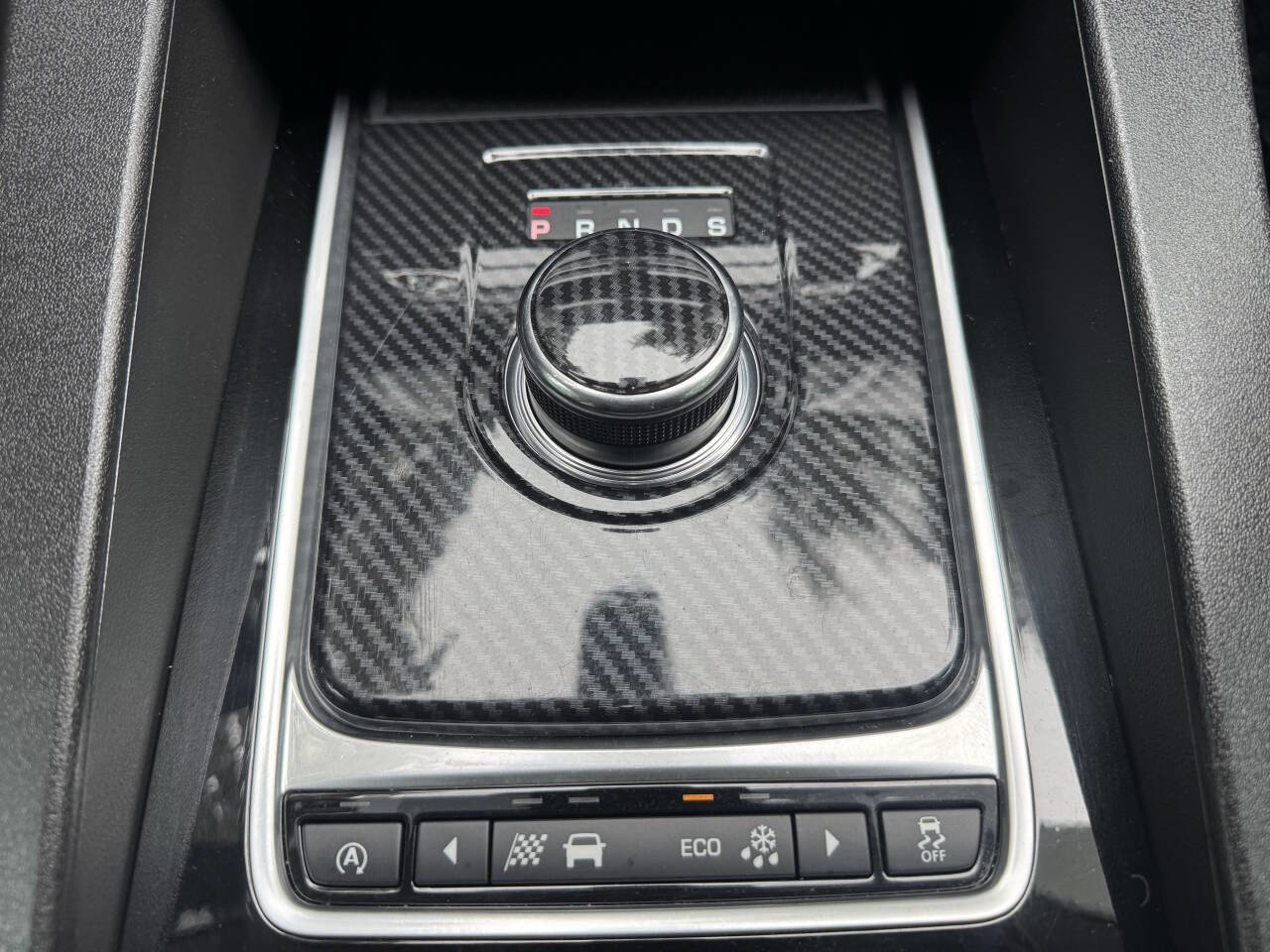 Used 2017 Jaguar F-PACE Prestige AWD/4WD image 32