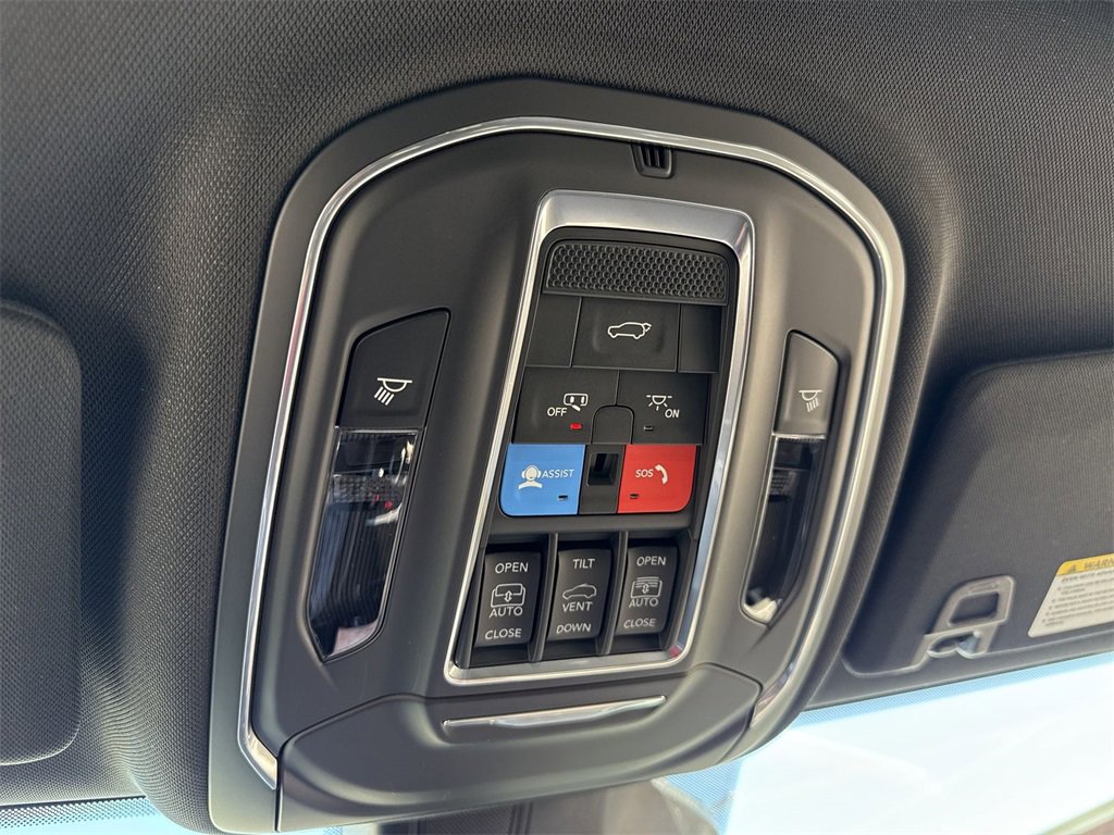 New 2025 Jeep Grand Cherokee L Limited w/ Trailer Tow Package image 17