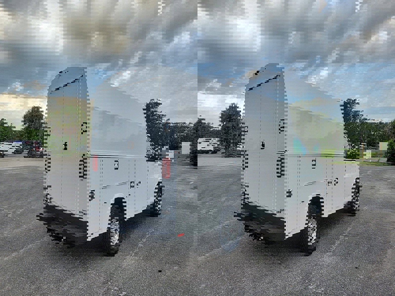 New 2025 GMC Savana 3500 w/ Power Convenience Package image 5