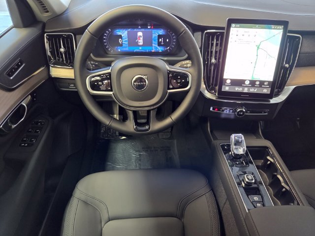 New 2026 Volvo XC90 B5 Core AWD/4WD image 13