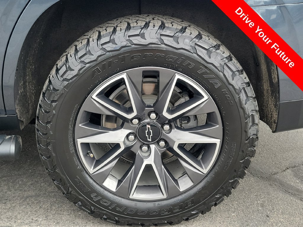 Used 2021 Chevrolet Tahoe Z71 w/ Luxury Package AWD/4WD image 30