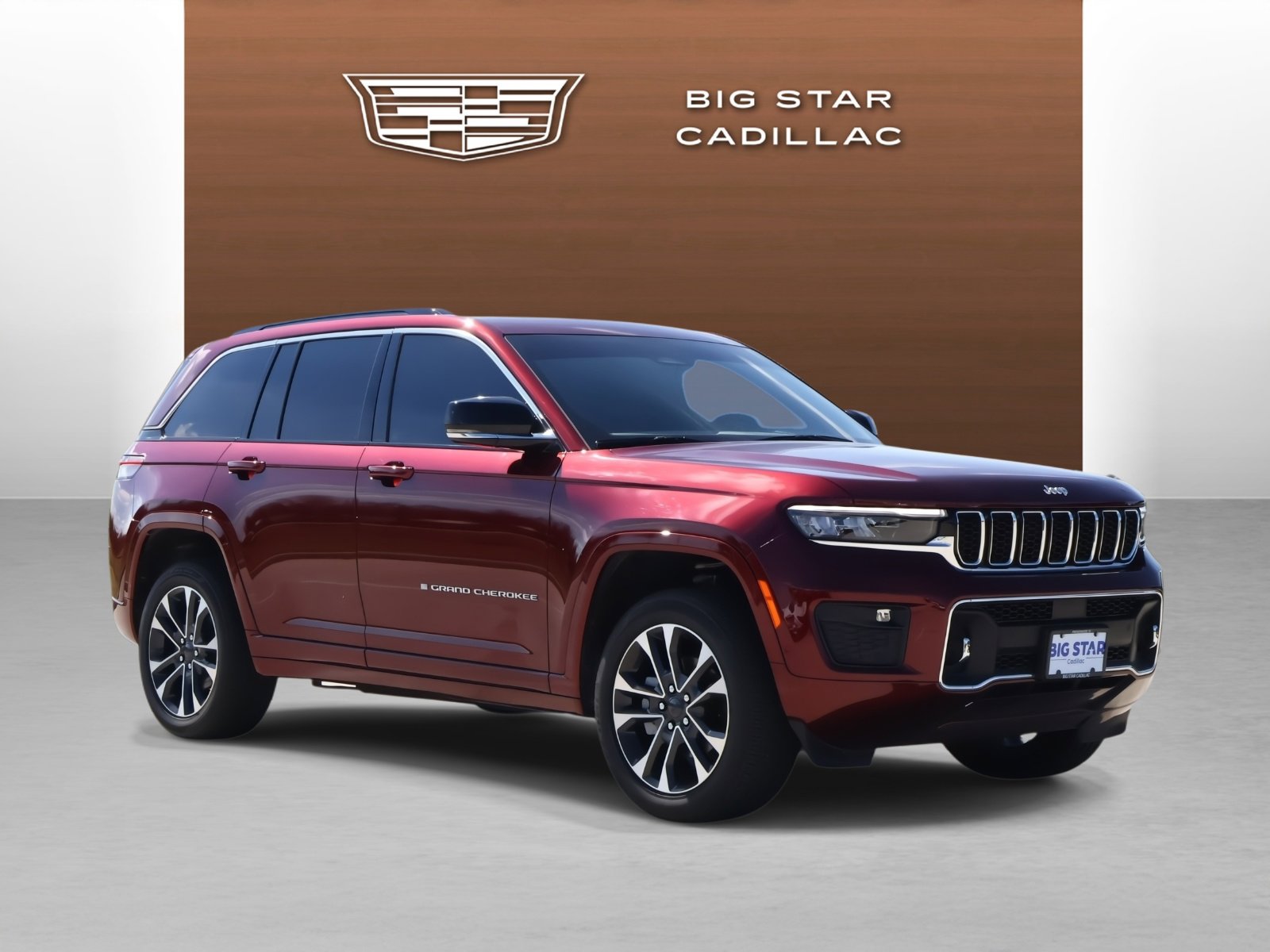 Used 2025 Jeep Grand Cherokee Overland image 7