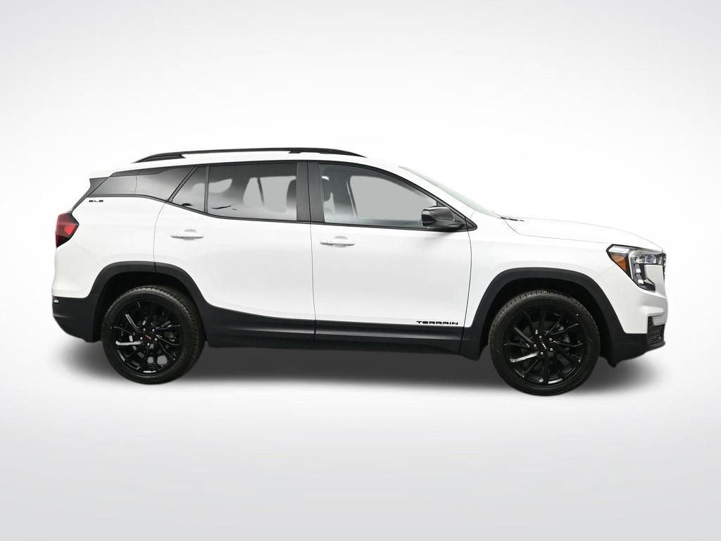 Used 2023 GMC Terrain SLE w/ Elevation Edition AWD/4WD image 6