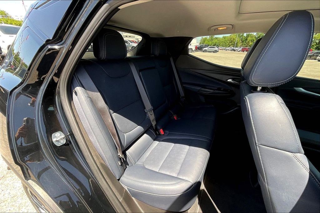 Used 2023 Chevrolet Bolt EUV Premier w/ Sun & Sound Package FWD image 28