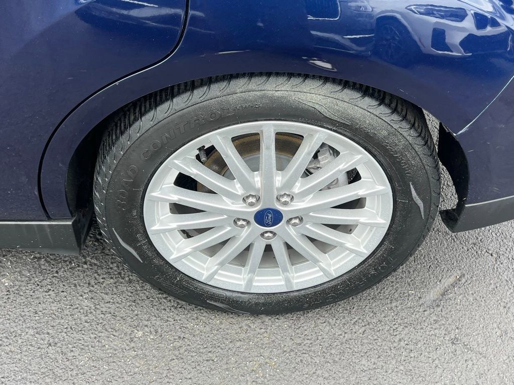 Used 2016 Ford C-MAX Energi SEL w/ Equipment Group 302A image 10