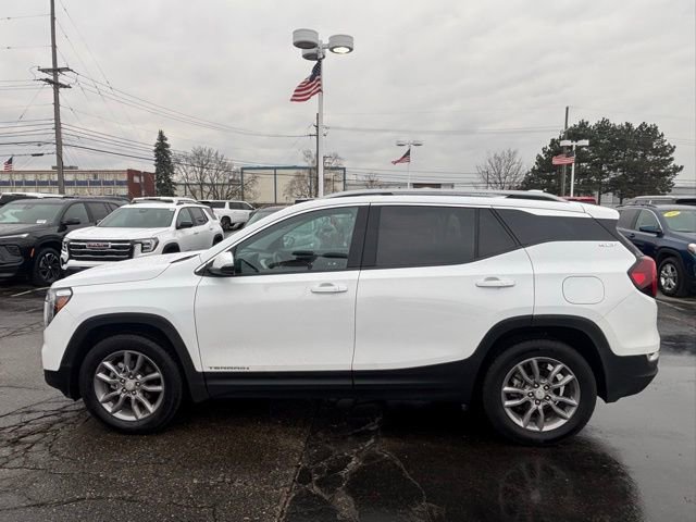 Certified 2023 GMC Terrain SLT w/ Infotainment Package II image 8