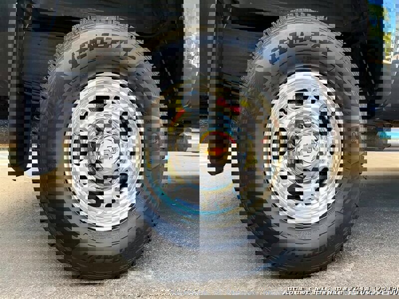 Used 2004 Chevrolet Silverado 2500 LT image 18