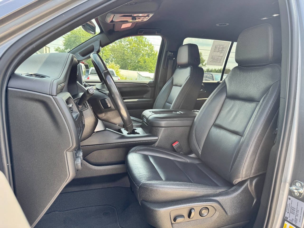 Used 2021 Chevrolet Tahoe LT AWD/4WD image 25