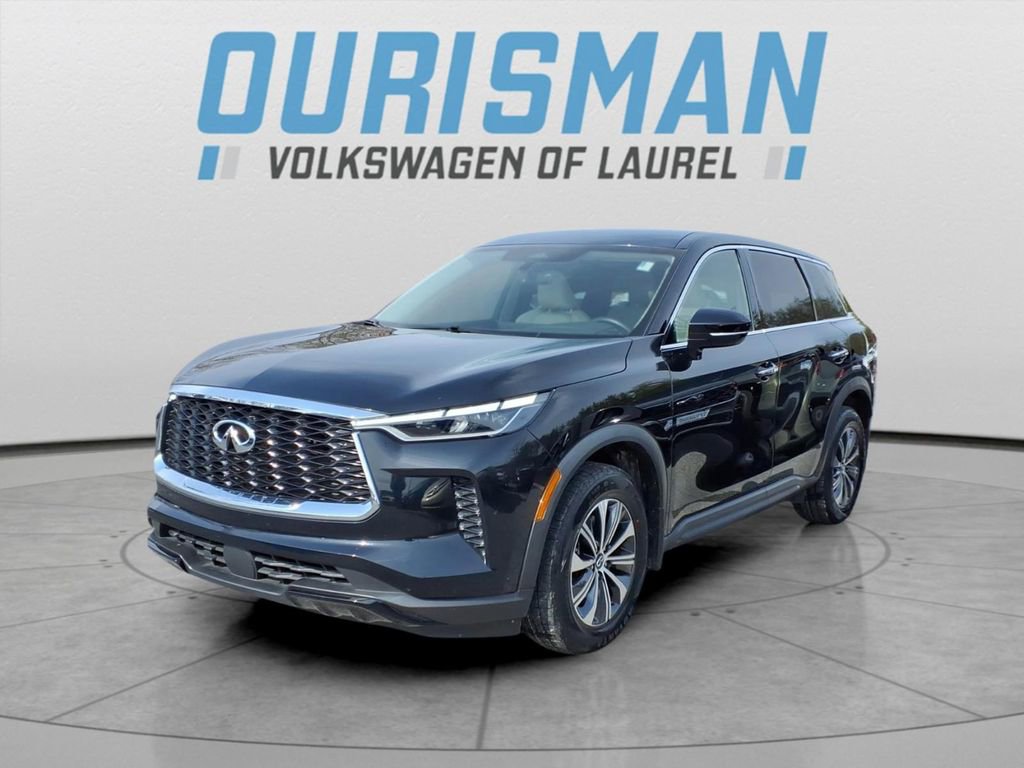 Used 2023 INFINITI QX60 Pure image 3