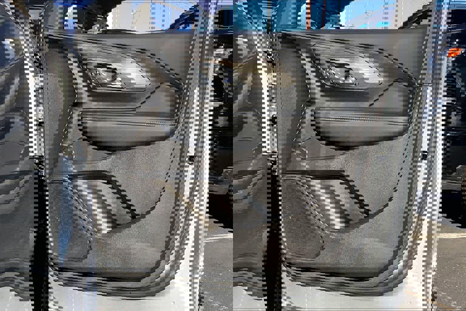 Used 2024 GMC Terrain SLE image 23