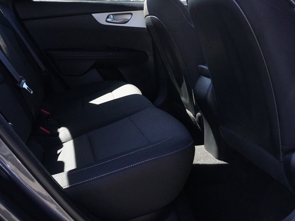 Used 2023 Kia Forte LXS w/ LXS Technology Package image 27