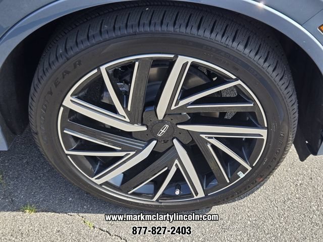 New 2026 Lincoln Aviator Black Label w/ Black Label Special Edition AWD/4WD image 14