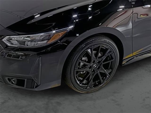 Used 2025 Nissan Sentra SR w/ Midnight Edition FWD image 7