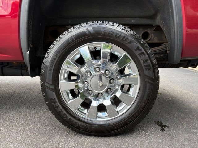 Used 2018 GMC Sierra 2500 Denali w/ Duramax Plus Package AWD/4WD image 14