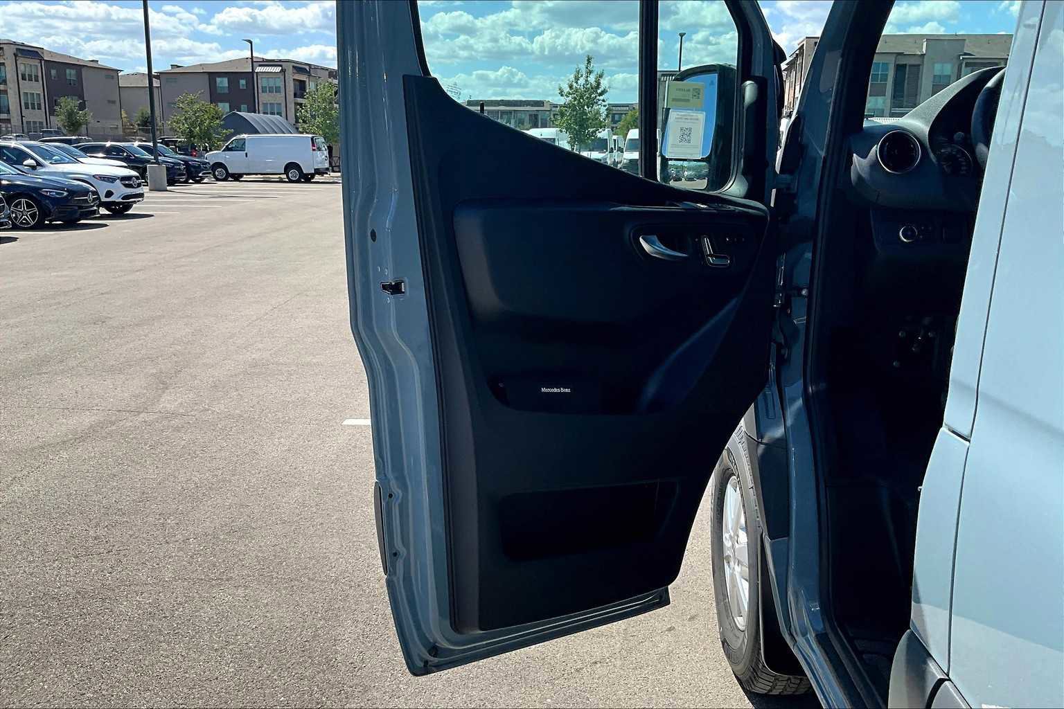 New 2025 Mercedes-Benz Sprinter 2500 image 10
