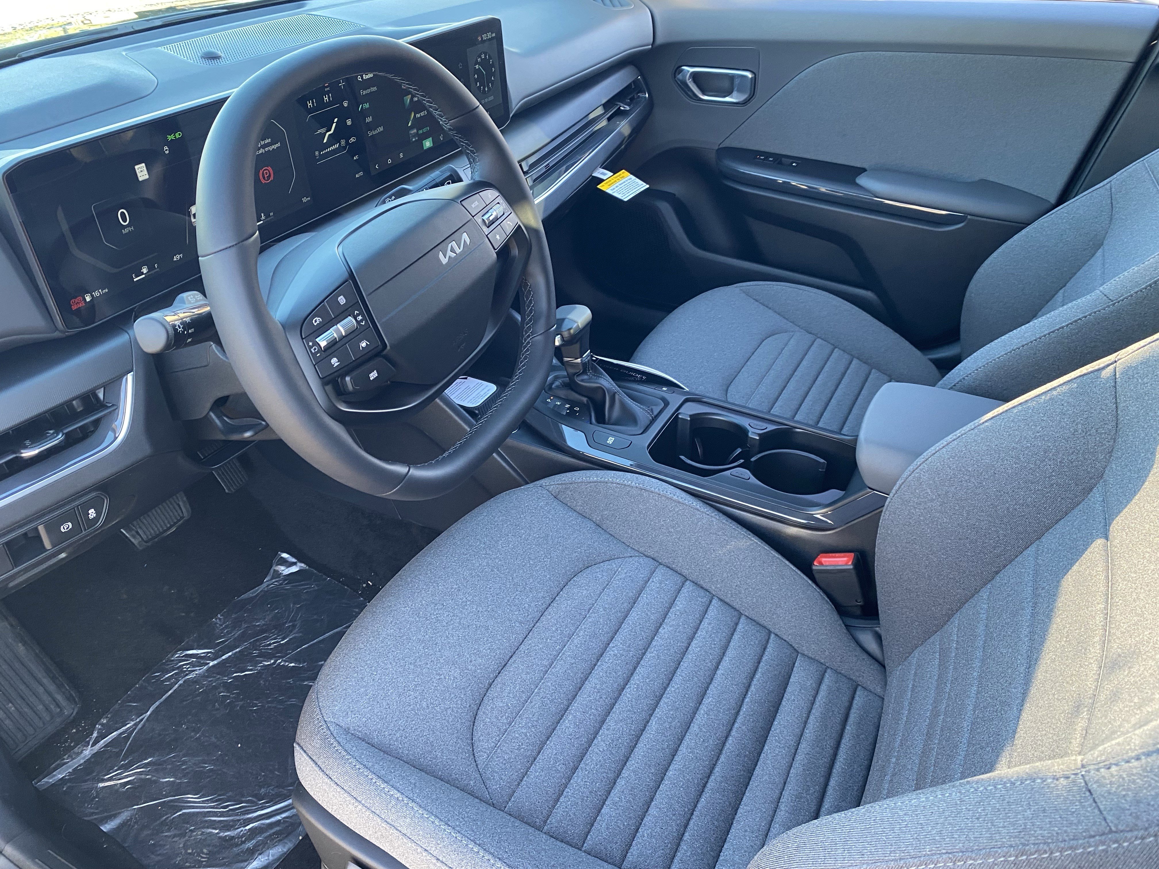 New 2025 Kia K4 EX image 16