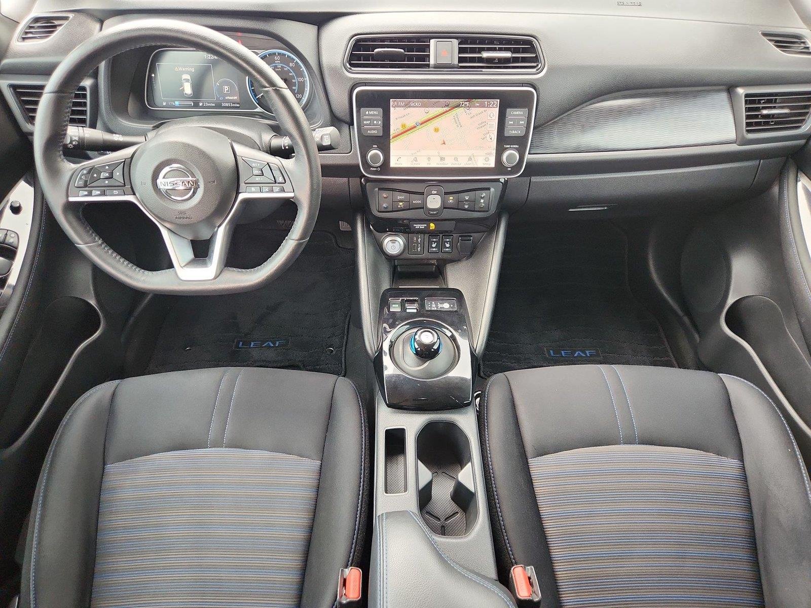 Used 2022 Nissan Leaf SV FWD image 5