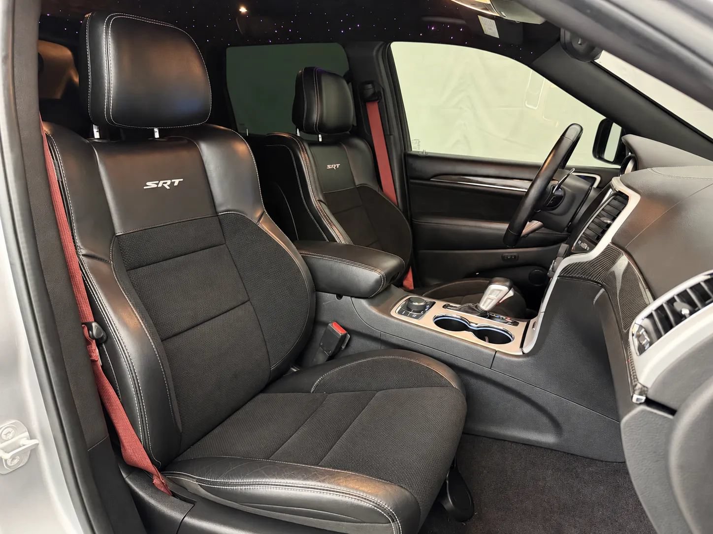Used 2018 Jeep Grand Cherokee SRT AWD/4WD image 49