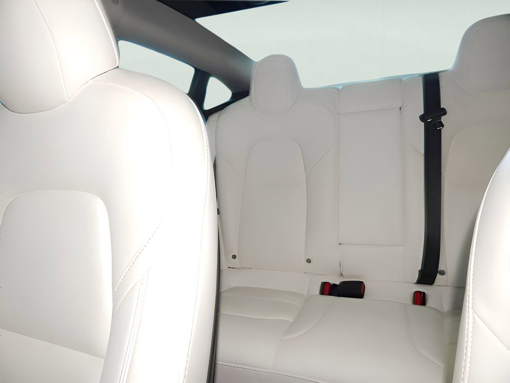 Used 2021 Tesla Model 3 Performance image 30