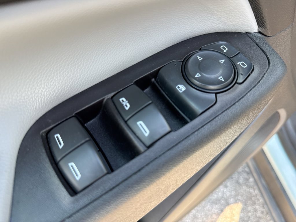 Used 2022 Chevrolet Equinox LT FWD image 13
