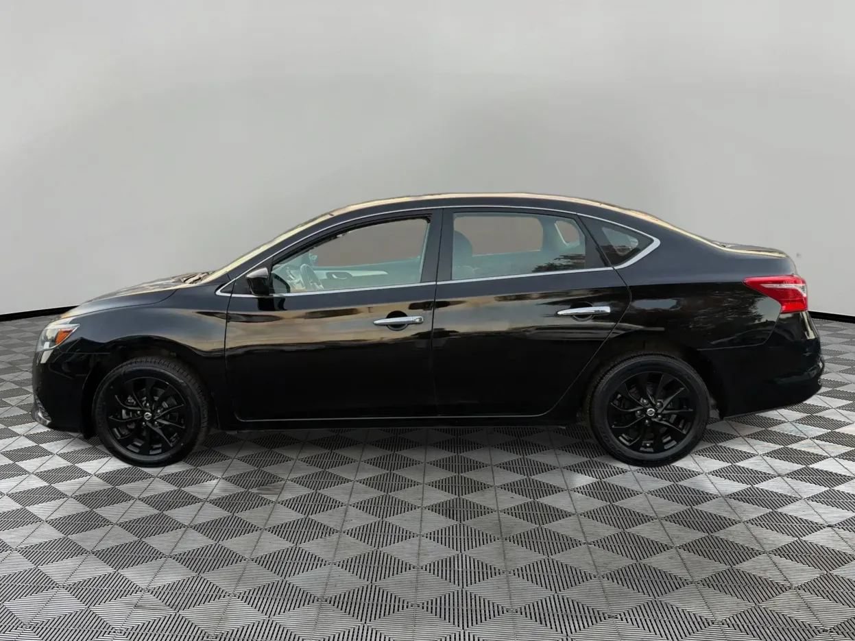 Used 2018 Nissan Sentra S w/ S Midnight Style Package FWD image 8