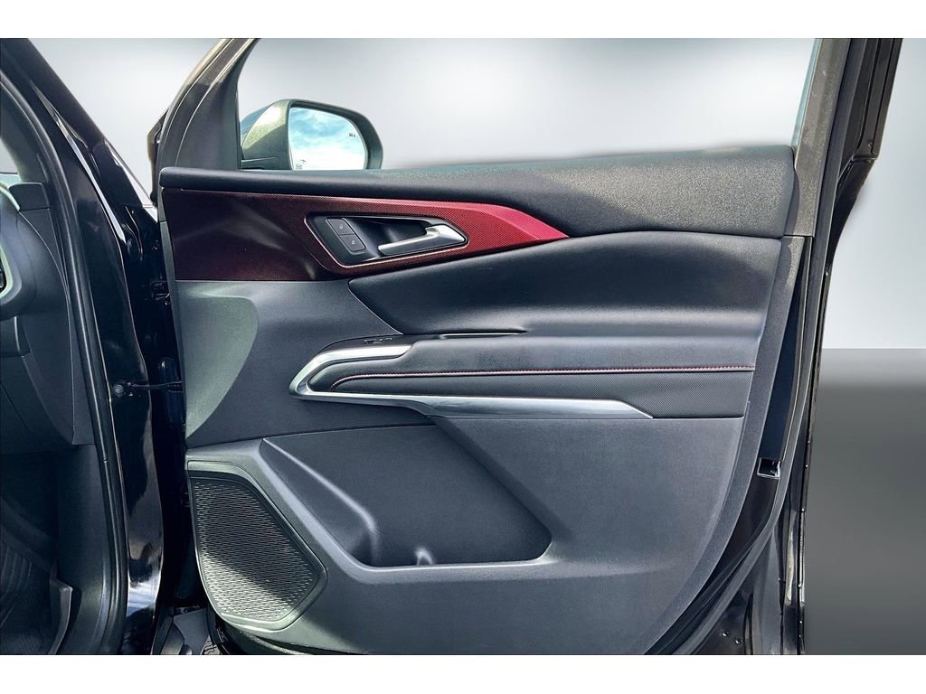 Used 2024 Chevrolet Traverse Z71 w/ LPO, Floor Liner Package image 24