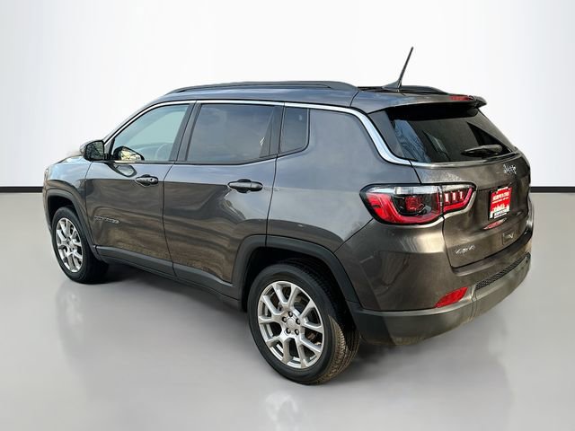 Used 2023 Jeep Compass Latitude image 8
