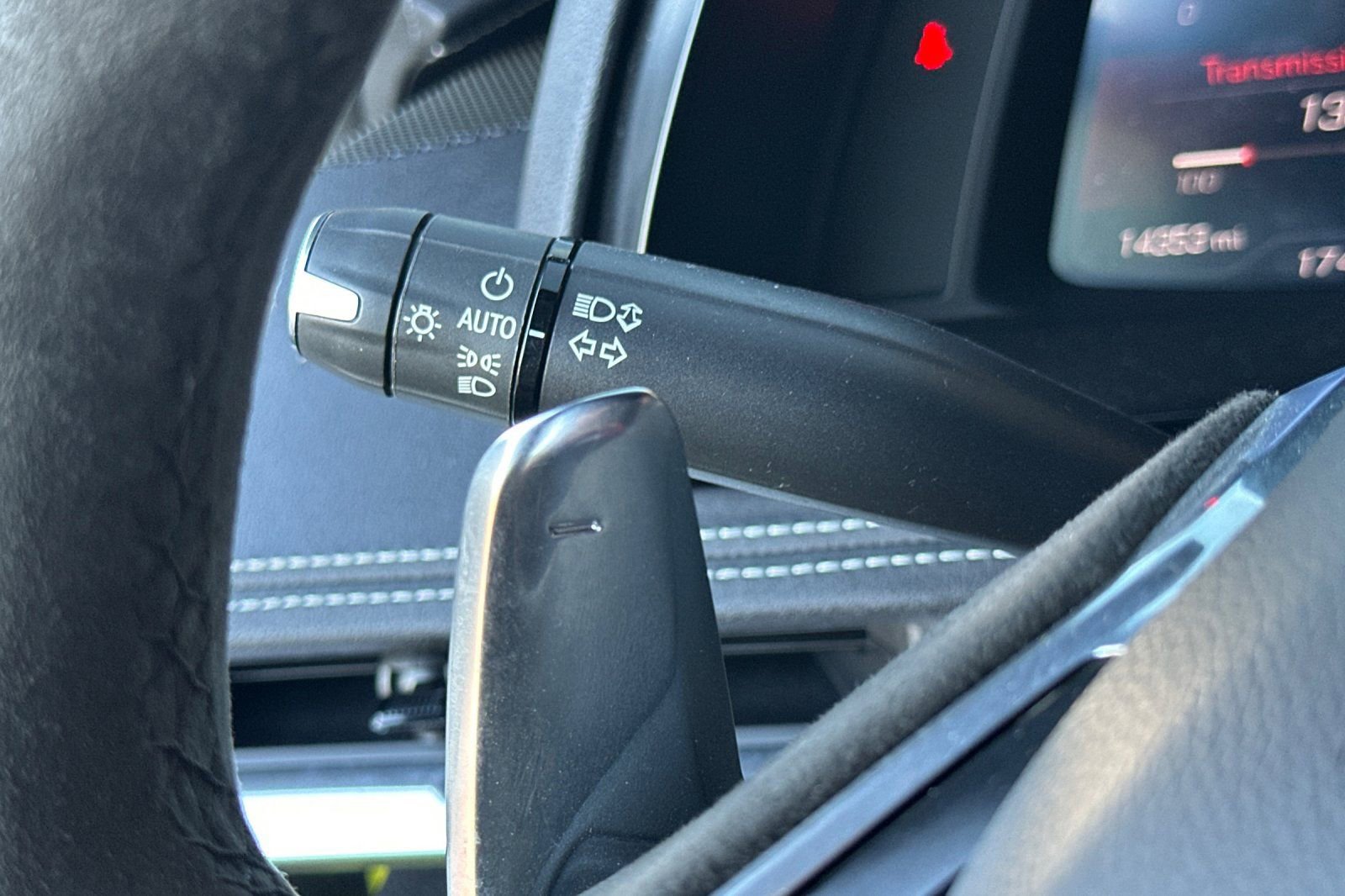 Used 2020 Chevrolet Corvette Stingray Coupe w/ Engine Appearance Package image 29