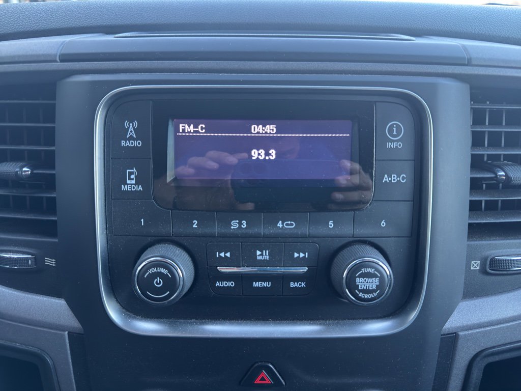 Used 2014 RAM 2500 Tradesman w/ Chrome Appearance Group image 15